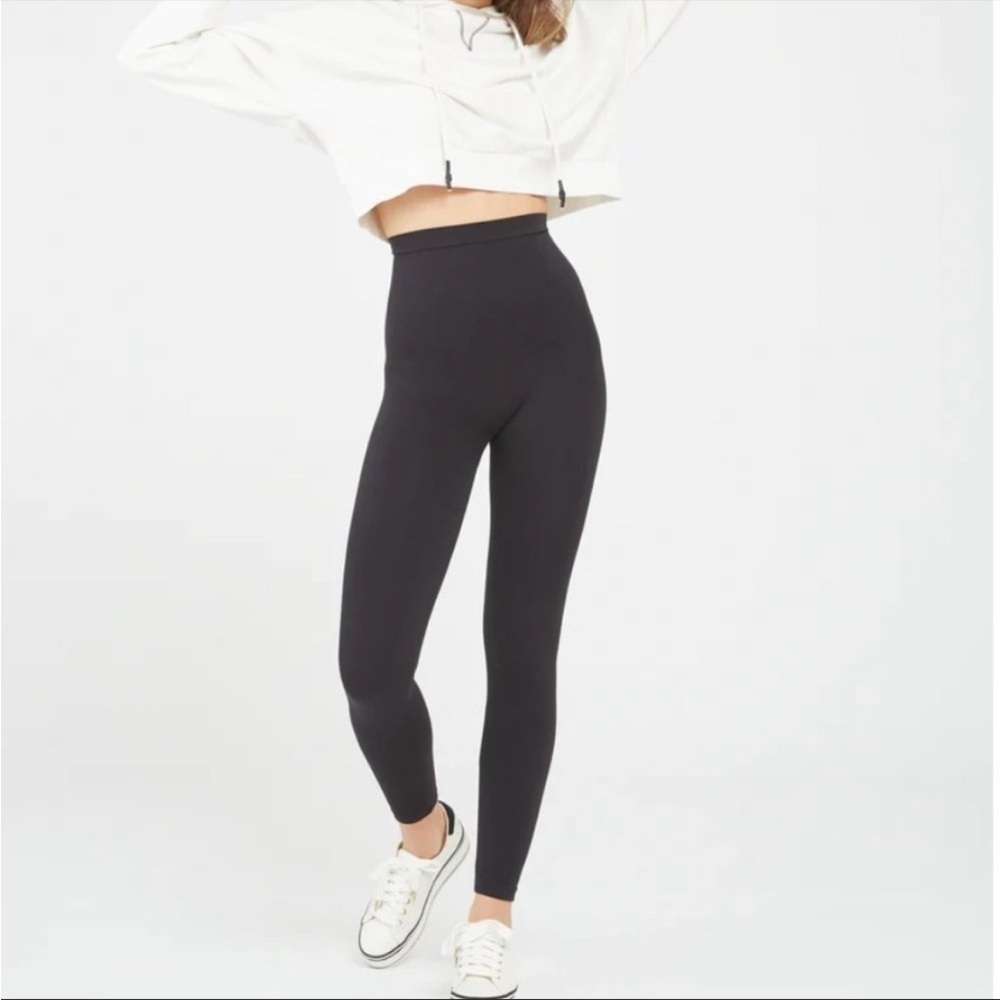 Spanx Look at Me Now High-Waisted Seamless Leggings Black Size M